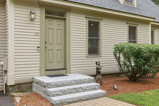 32 Shaker Lane, Littleton, MA 01460