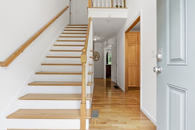 32 Shaker Lane, Littleton, MA 01460
