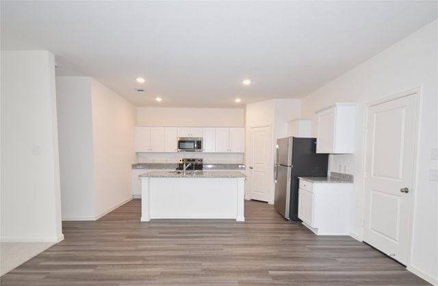 15291 Abella Drive, Conroe, TX 77316