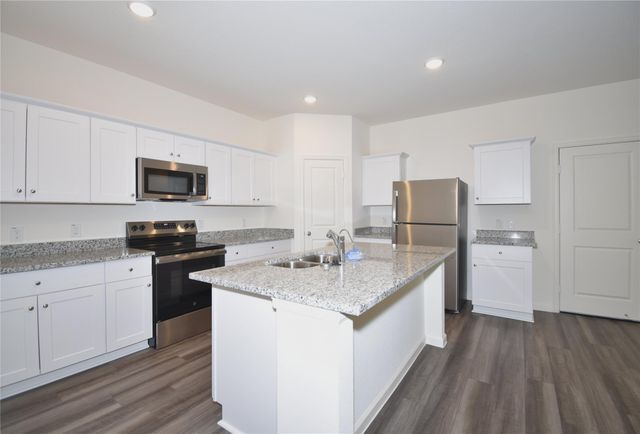 15291 Abella Drive, Conroe, TX 77316