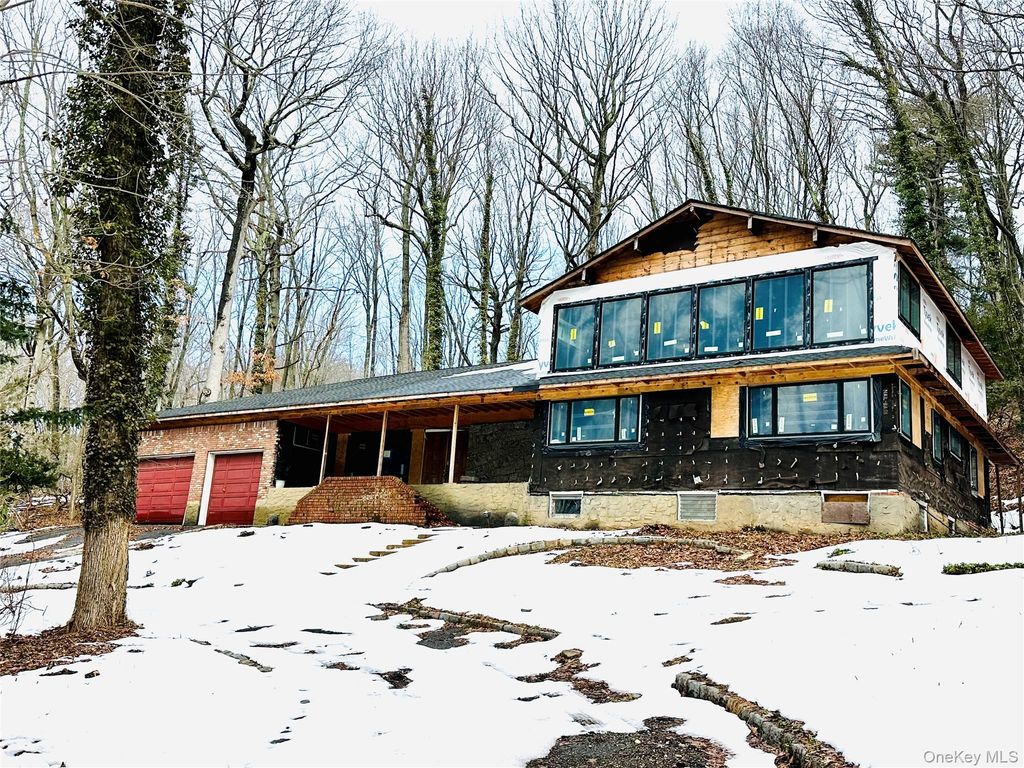 19 Tiffany Road, Oyster Bay Cove, NY 11771