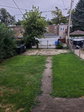 11335 S Champlain Avenue 1, Chicago, IL 60628