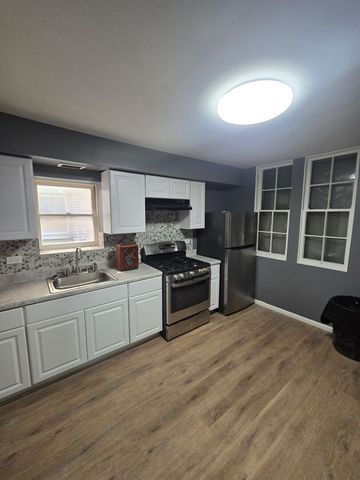 11335 S Champlain Avenue 1, Chicago, IL 60628