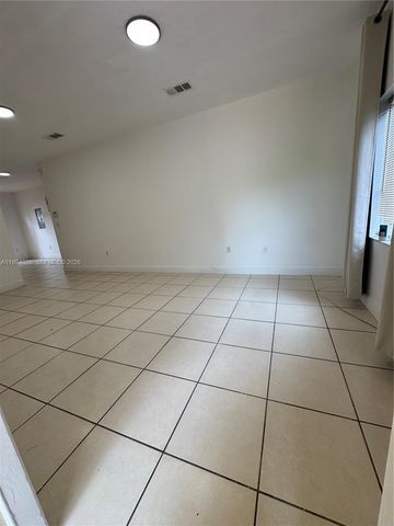 761 NW 24th Ct 761, Miami, FL 33125