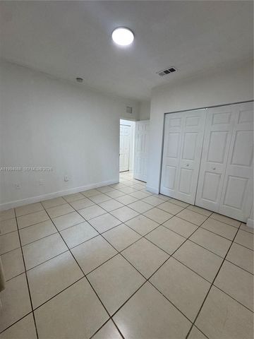 761 NW 24th Ct 761, Miami, FL 33125