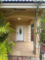 761 NW 24th Ct 761, Miami, FL 33125
