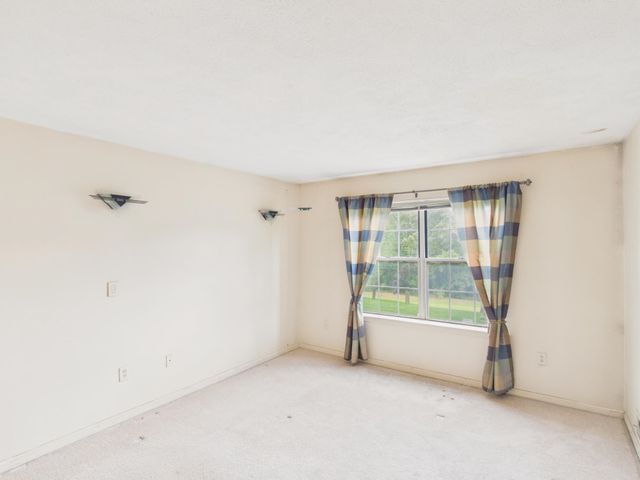 2 Scituate Pl Unit 26, Merrimack, NH 03054