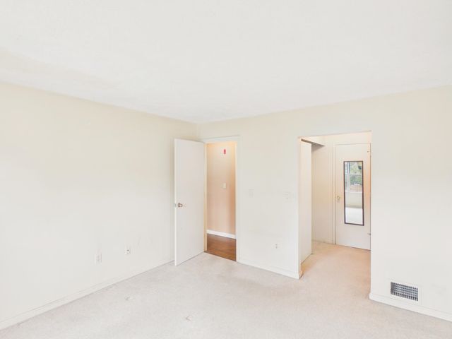 2 Scituate Pl Unit 26, Merrimack, NH 03054