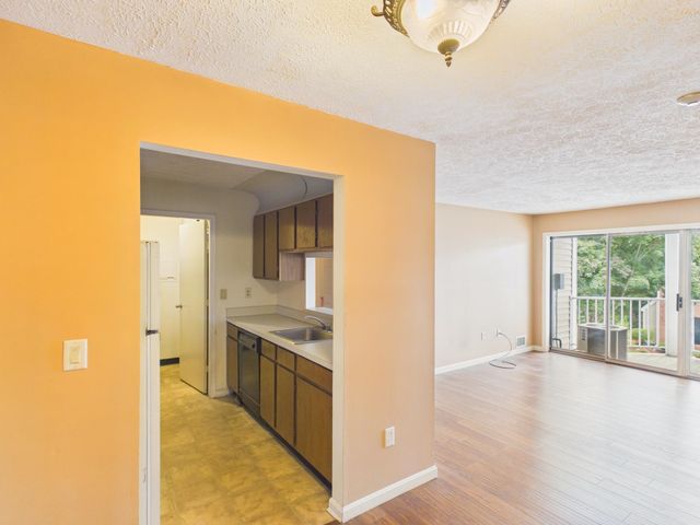 2 Scituate Pl Unit 26, Merrimack, NH 03054