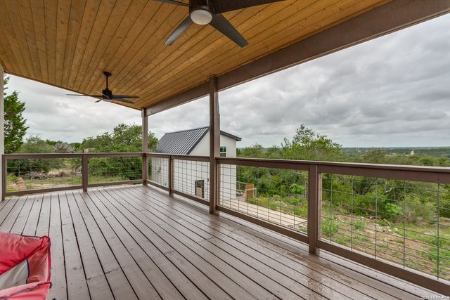 1200 Linda Dr, Canyon Lake, TX 78133