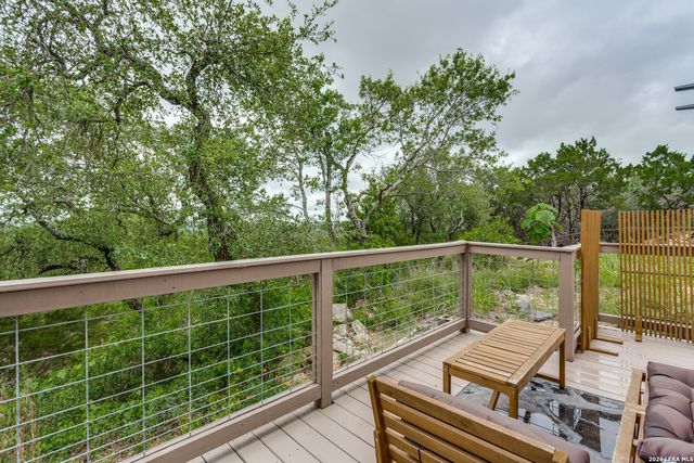 1200 Linda Dr, Canyon Lake, TX 78133
