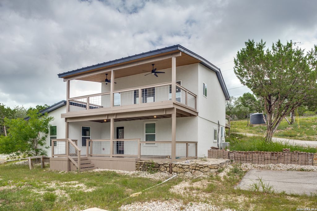 1200 Linda Dr, Canyon Lake, TX 78133