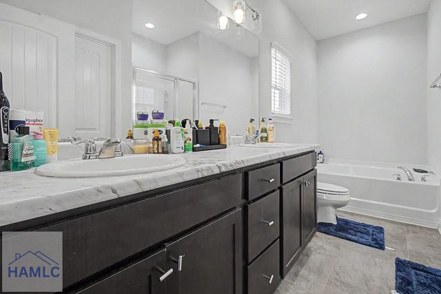 785 Fairview Circle, Hinesville, GA 31313