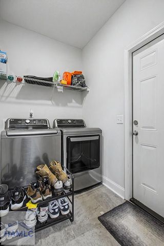 785 Fairview Circle, Hinesville, GA 31313
