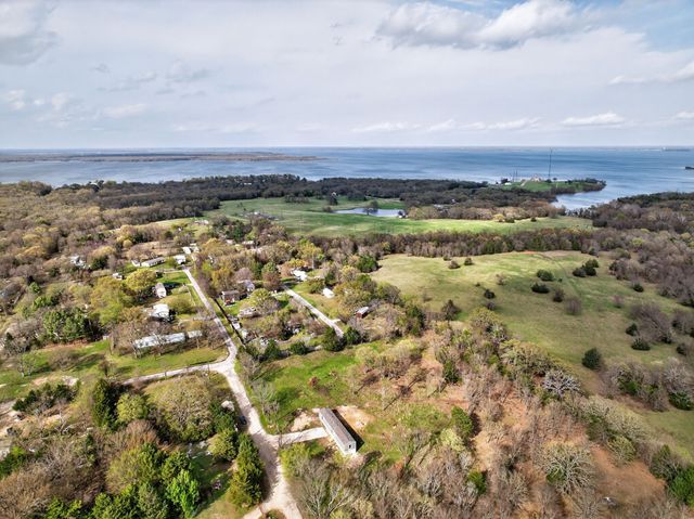 10895 Catfish Drive, Quinlan, TX 75474