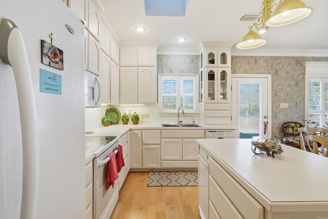 39 Reed Road, Greenbrier, AR 72058