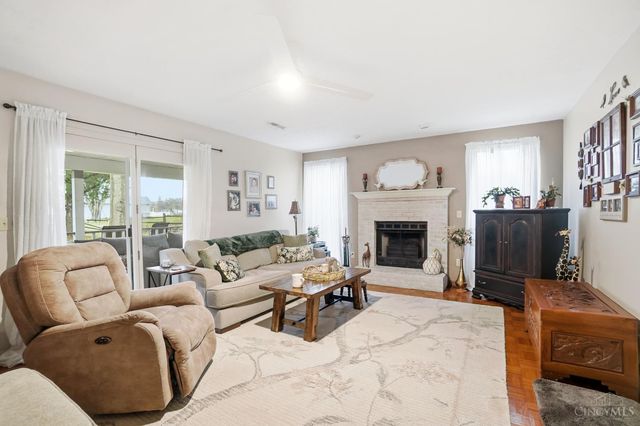 4203 Meadowfield Court, Batavia, OH 45103