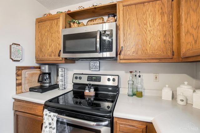 4203 Meadowfield Court, Batavia, OH 45103