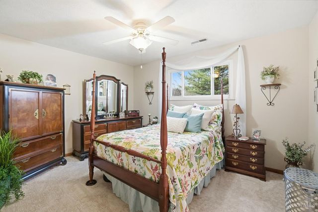 4203 Meadowfield Court, Batavia, OH 45103