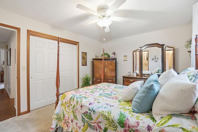 4203 Meadowfield Court, Batavia, OH 45103