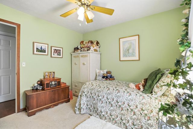 4203 Meadowfield Court, Batavia, OH 45103