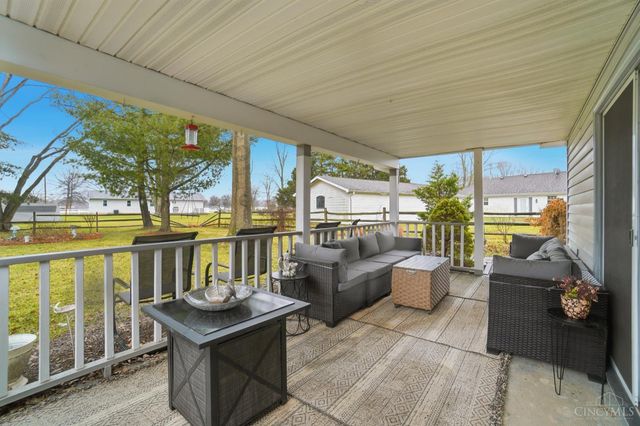 4203 Meadowfield Court, Batavia, OH 45103