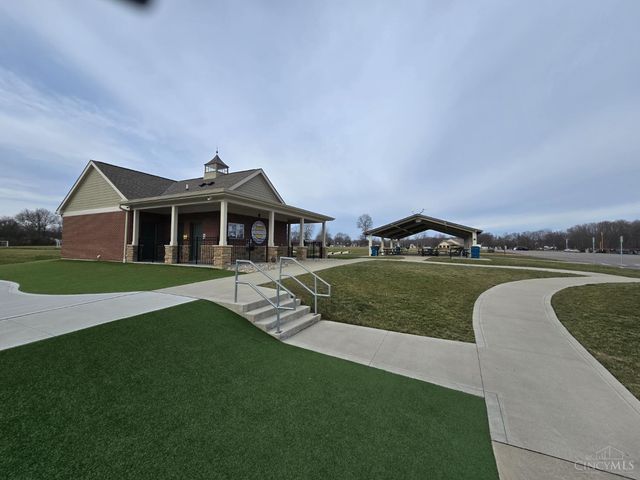 4203 Meadowfield Court, Batavia, OH 45103