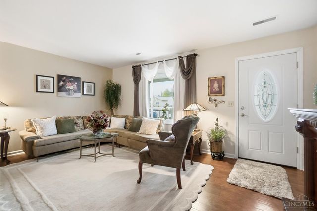 4203 Meadowfield Court, Batavia, OH 45103