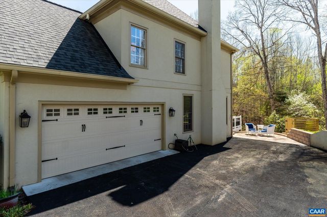 3255 AVEBURY LN, Keswick, VA 22947