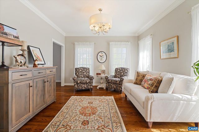 3255 AVEBURY LN, Keswick, VA 22947
