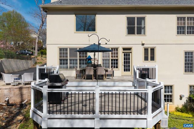 3255 AVEBURY LN, Keswick, VA 22947