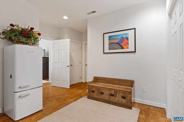 3255 AVEBURY LN, Keswick, VA 22947