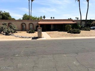 7011 E DREYFUS Avenue, Scottsdale, AZ 85254