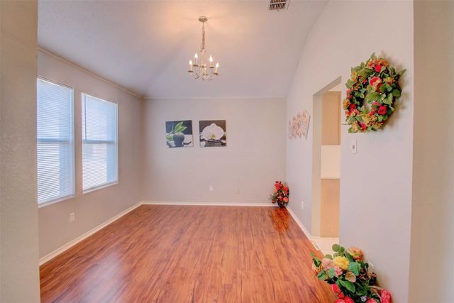 5517 Londonderry Court, Arlington, TX 76018