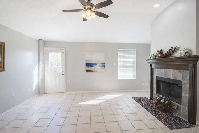 5517 Londonderry Court, Arlington, TX 76018