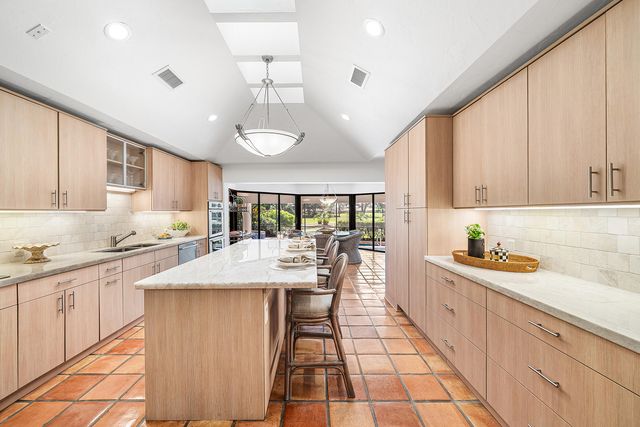 112 Glenbrook Court, Atlantis, FL 33462