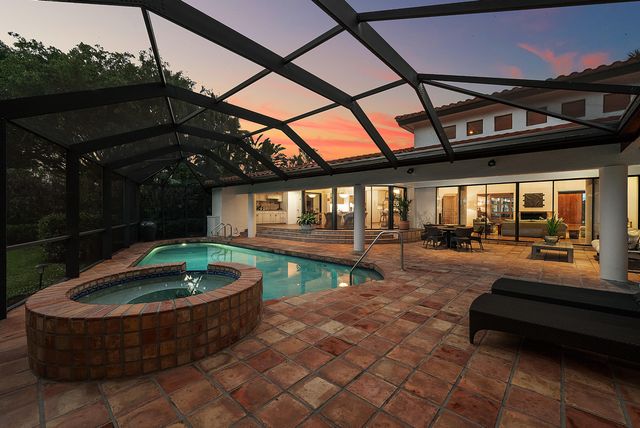 112 Glenbrook Court, Atlantis, FL 33462