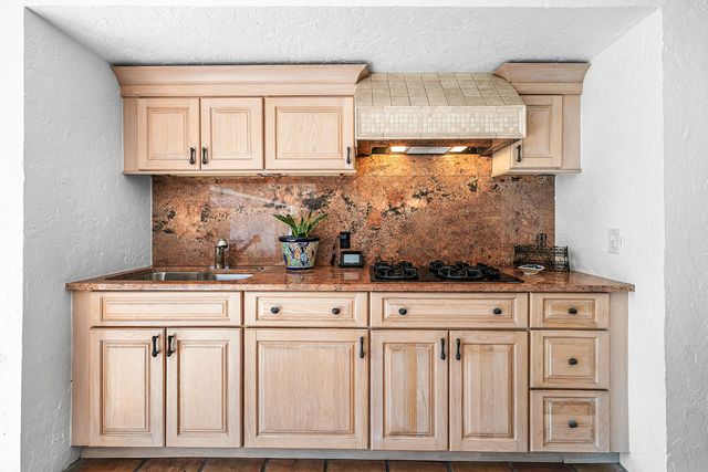 112 Glenbrook Court, Atlantis, FL 33462