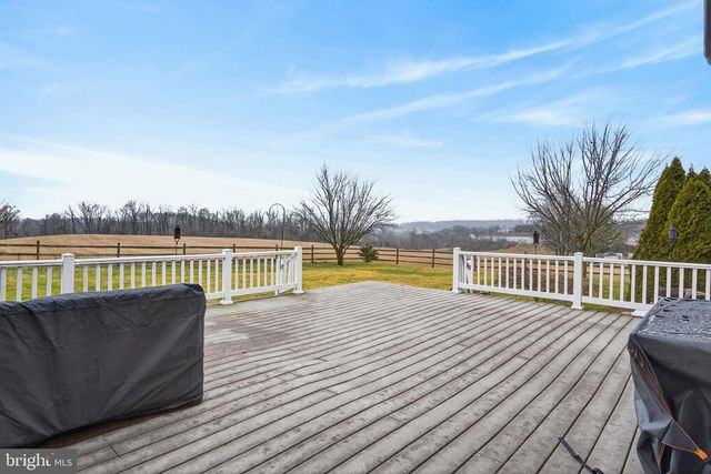 150 YOE DR, Red Lion, PA 17356