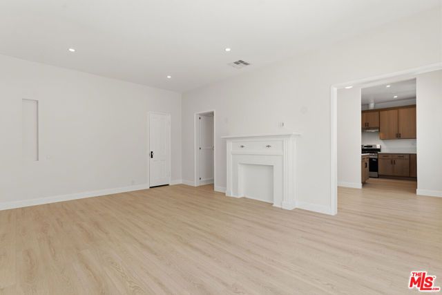 833 N Alfred Street, West Hollywood, CA 90069