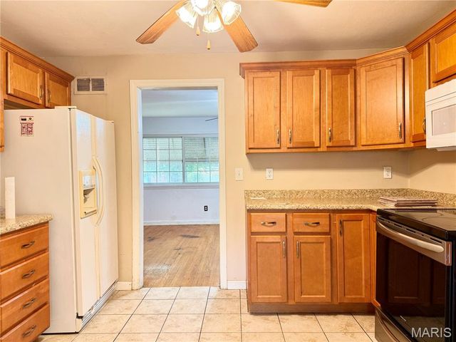 408 Warfield Avenue, Ferguson, MO 63135