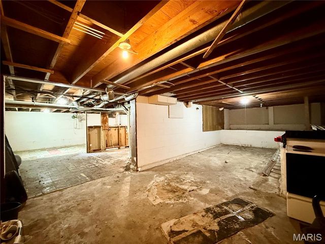 408 Warfield Avenue, Ferguson, MO 63135