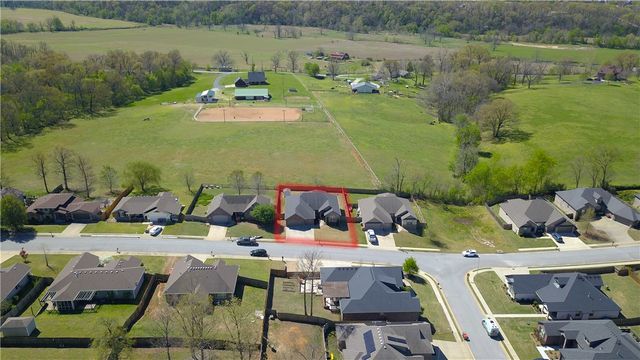 903 Ravine Street, Cave Springs, AR 72718