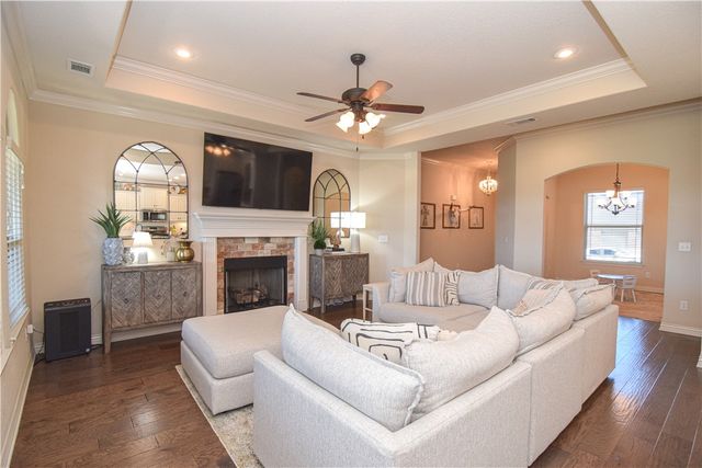 903 Ravine Street, Cave Springs, AR 72718