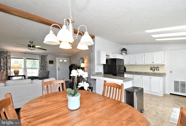 454 W PALETOWN RD, Quakertown, PA 18951