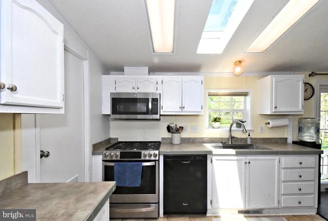 454 W PALETOWN RD, Quakertown, PA 18951