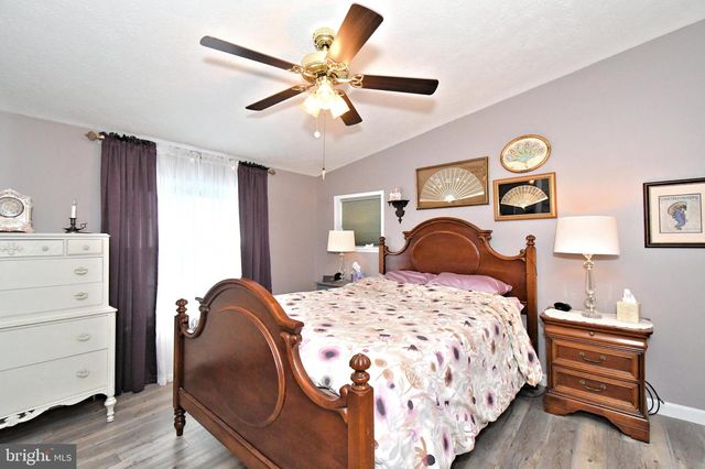 454 W PALETOWN RD, Quakertown, PA 18951