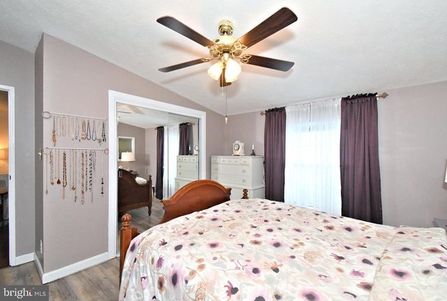454 W PALETOWN RD, Quakertown, PA 18951