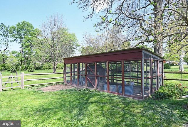 454 W PALETOWN RD, Quakertown, PA 18951