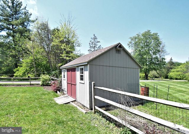 454 W PALETOWN RD, Quakertown, PA 18951